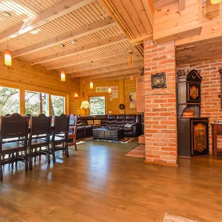 Beachfront | Amazing Location Villa