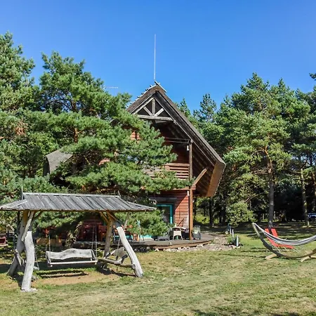 Beachfront | Amazing Location Villa